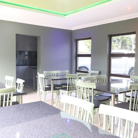 Wise Bird Guest House Roodepoort Εξωτερικό φωτογραφία