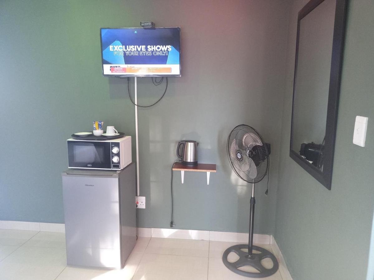 Wise Bird Guest House Roodepoort Εξωτερικό φωτογραφία
