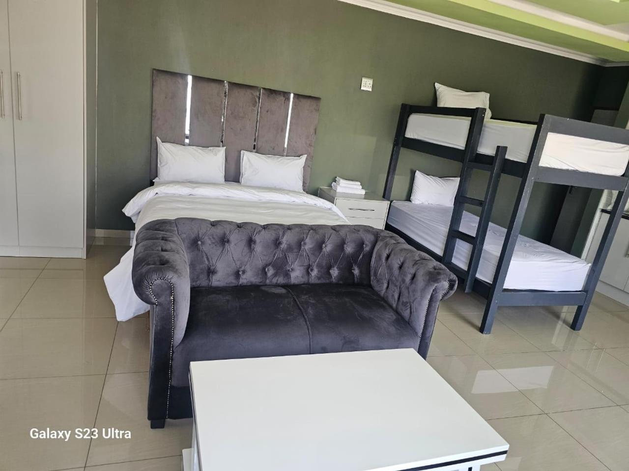 Wise Bird Guest House Roodepoort Εξωτερικό φωτογραφία