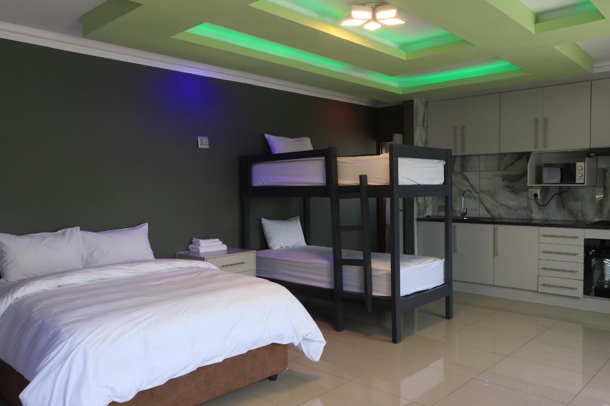 Wise Bird Guest House Roodepoort Εξωτερικό φωτογραφία
